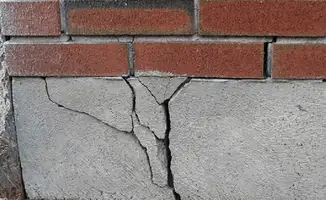 Concrete foundation with serious structural damage in Jacksonville, FL
